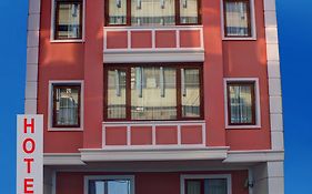 Hotel Real Life